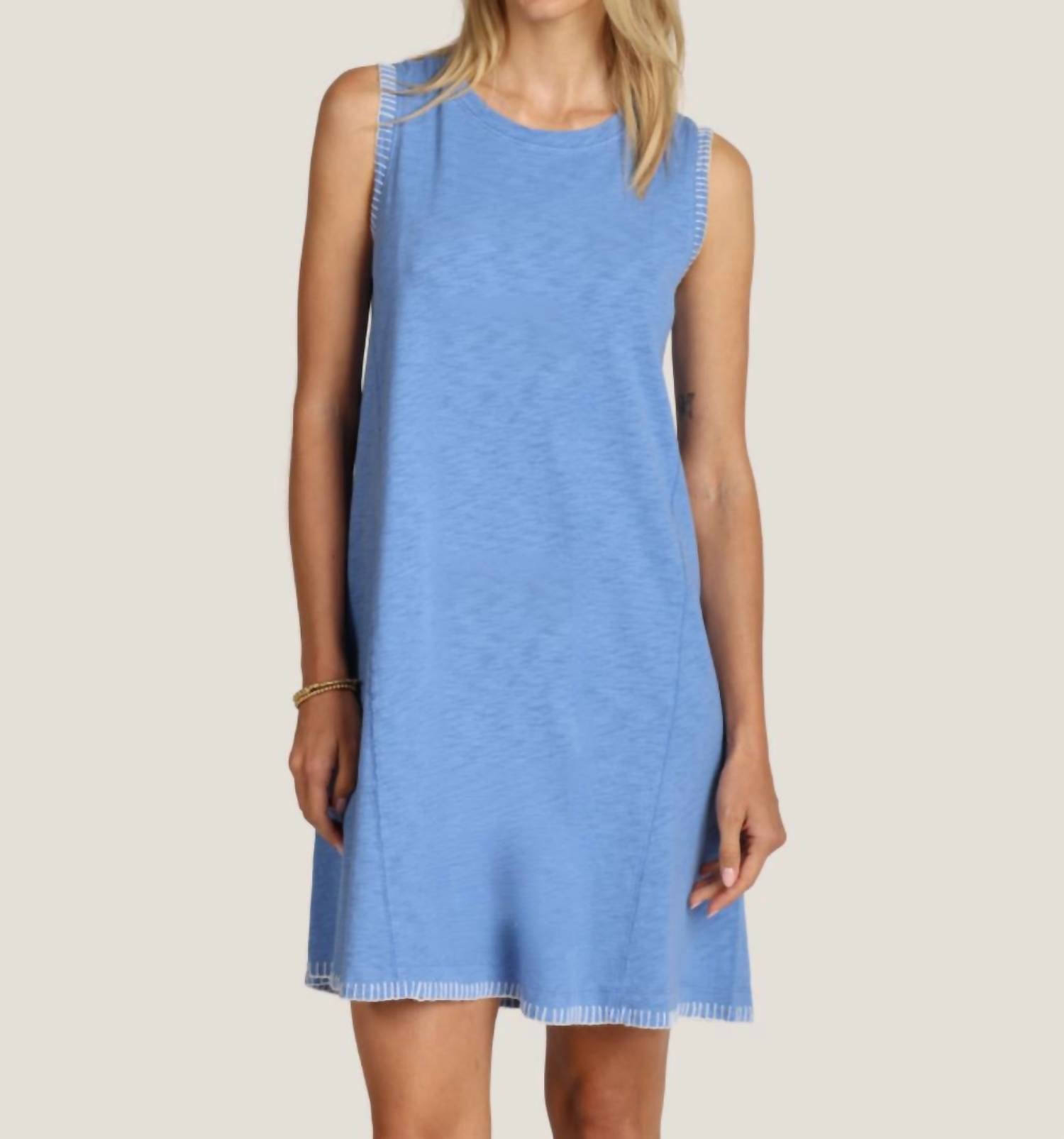 Рей Танк с платьем в портуфино/белом Dylan
Рей Танк с платьем в портуфино/белом Dylan