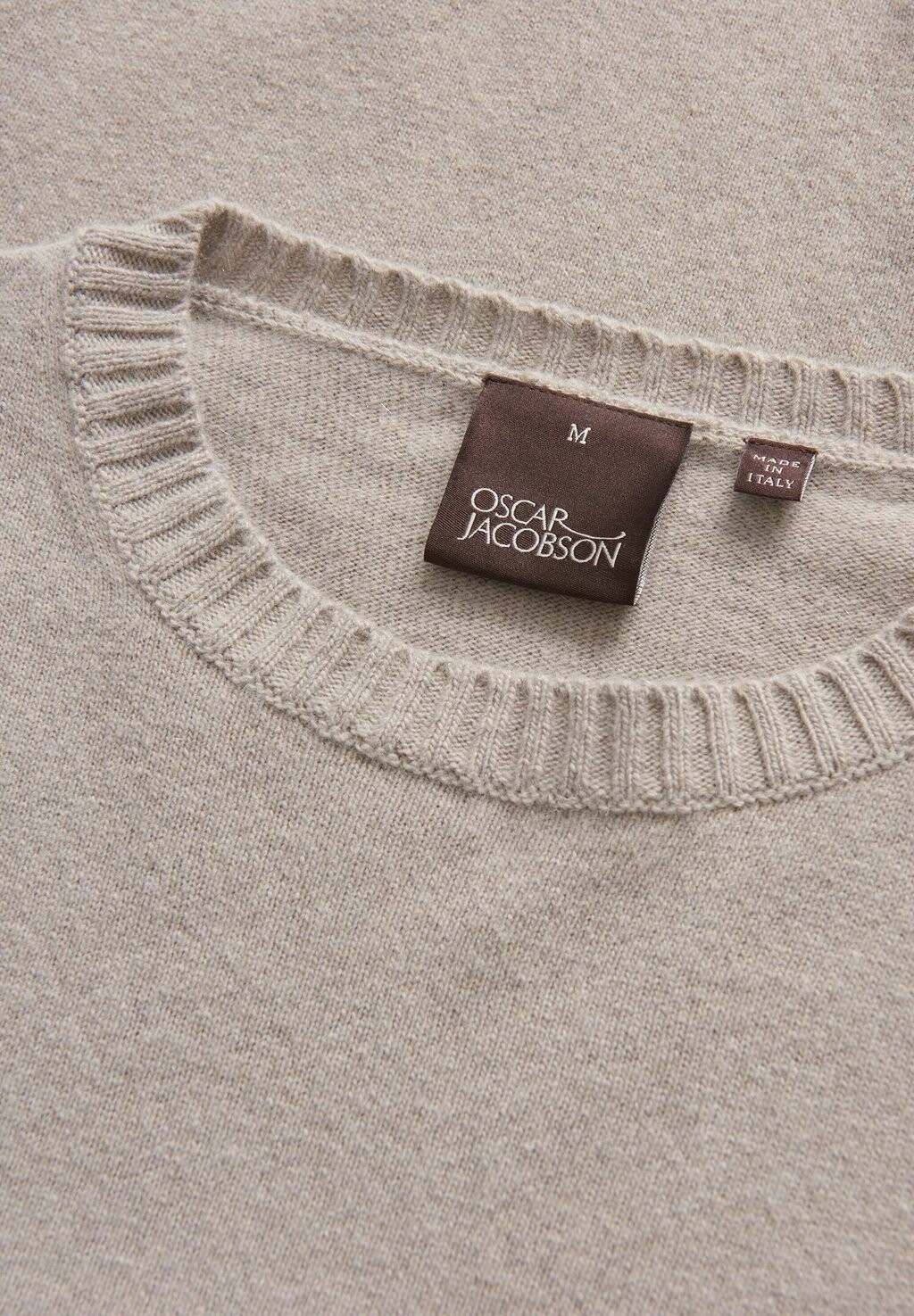 Джемпер VALTER ROUNDNECK Oscar Jacobson, светло-коричневый
Джемпер VALTER ROUNDNECK Oscar Jacobson, светло-коричневый