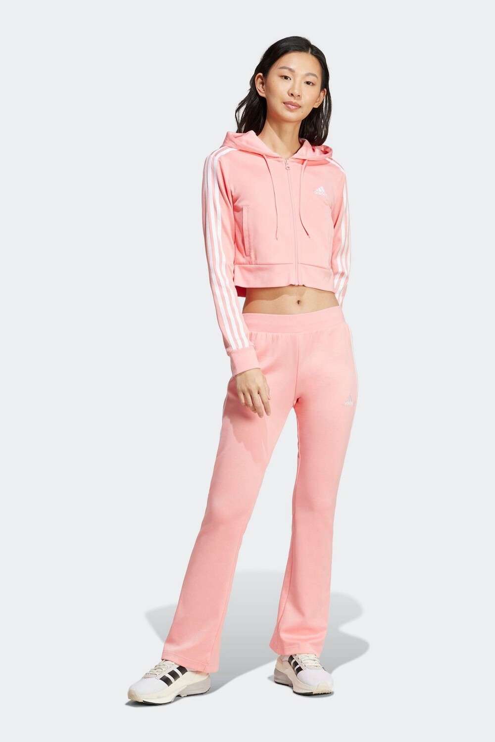 Спортивный гламурный костюм Adidas, розовый
Спортивный гламурный костюм Adidas, розовый