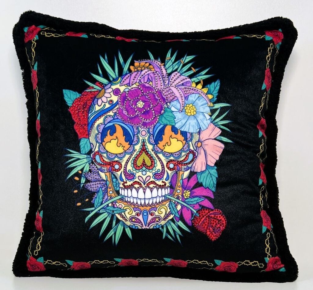 Роскошная декоративная подушка Frida Kahlo от Casa Padrino со стразами черного/красочного цвета Frida Kahlo by Casa Padrino
Роскошная декоративная подушка Frida Kahlo от Casa Padrino со стразами черного/красочного цвета Frida Kahlo by Casa Padrino