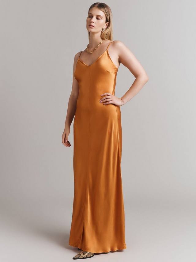 Атласное платье-комбинация макси eden Ghost, оранжевый
Атласное платье-комбинация макси eden Ghost, оранжевый