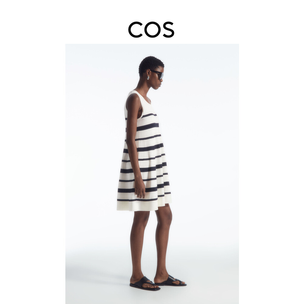 Платье женское Cos в полоску, белый
Платье женское Cos в полоску, белый