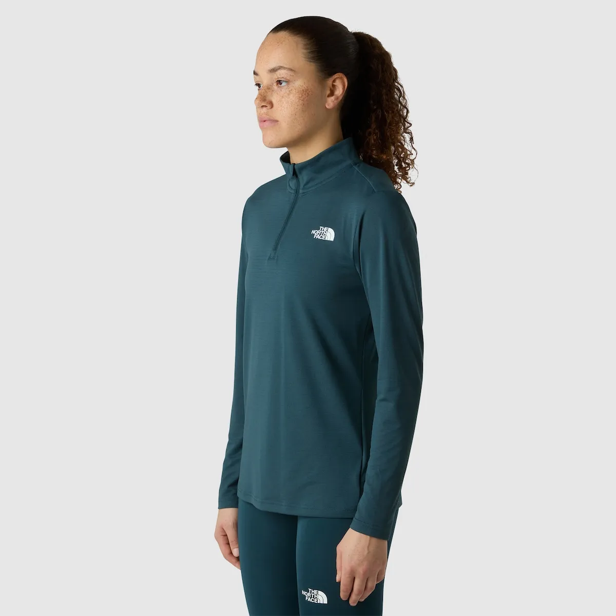 Женская футболка с 1/4 молнией Flex Slim The North Face, антрацитово-синий
Женская футболка с 1/4 молнией Flex Slim The North Face, антрацитово-синий