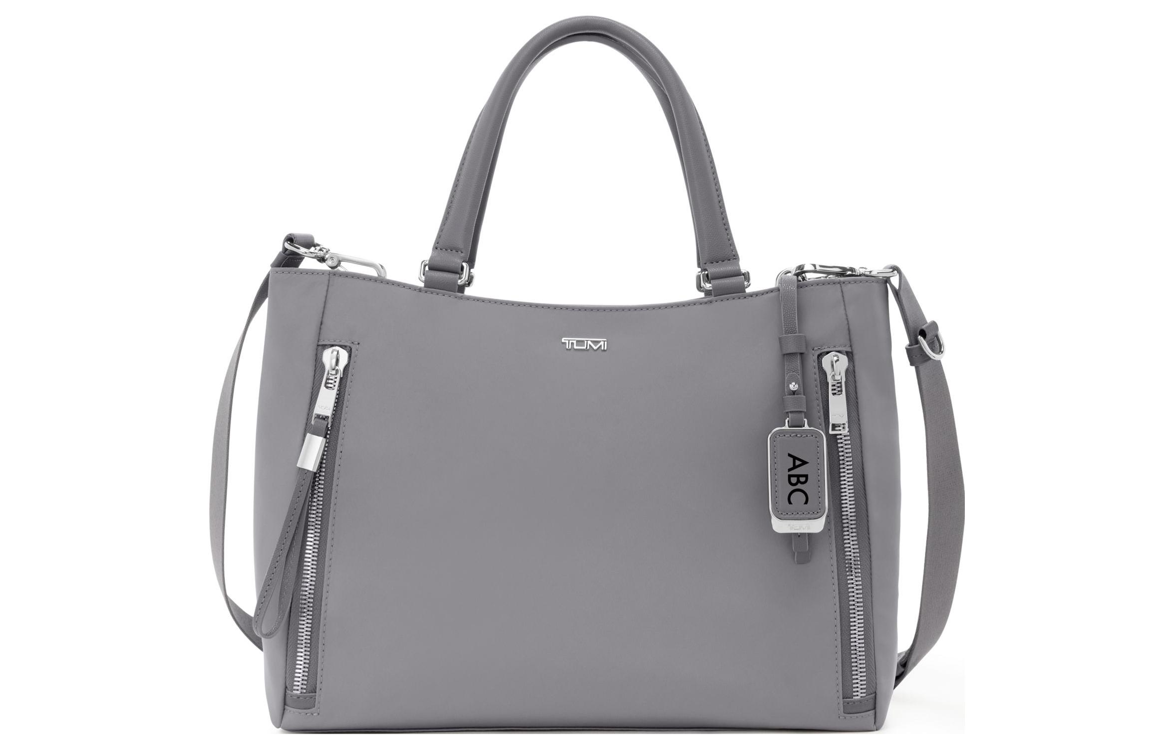 TUMI Путешественник нейлоновая женская сумка через плечо средний размер серый
TUMI Путешественник нейлоновая женская сумка через плечо средний размер серый