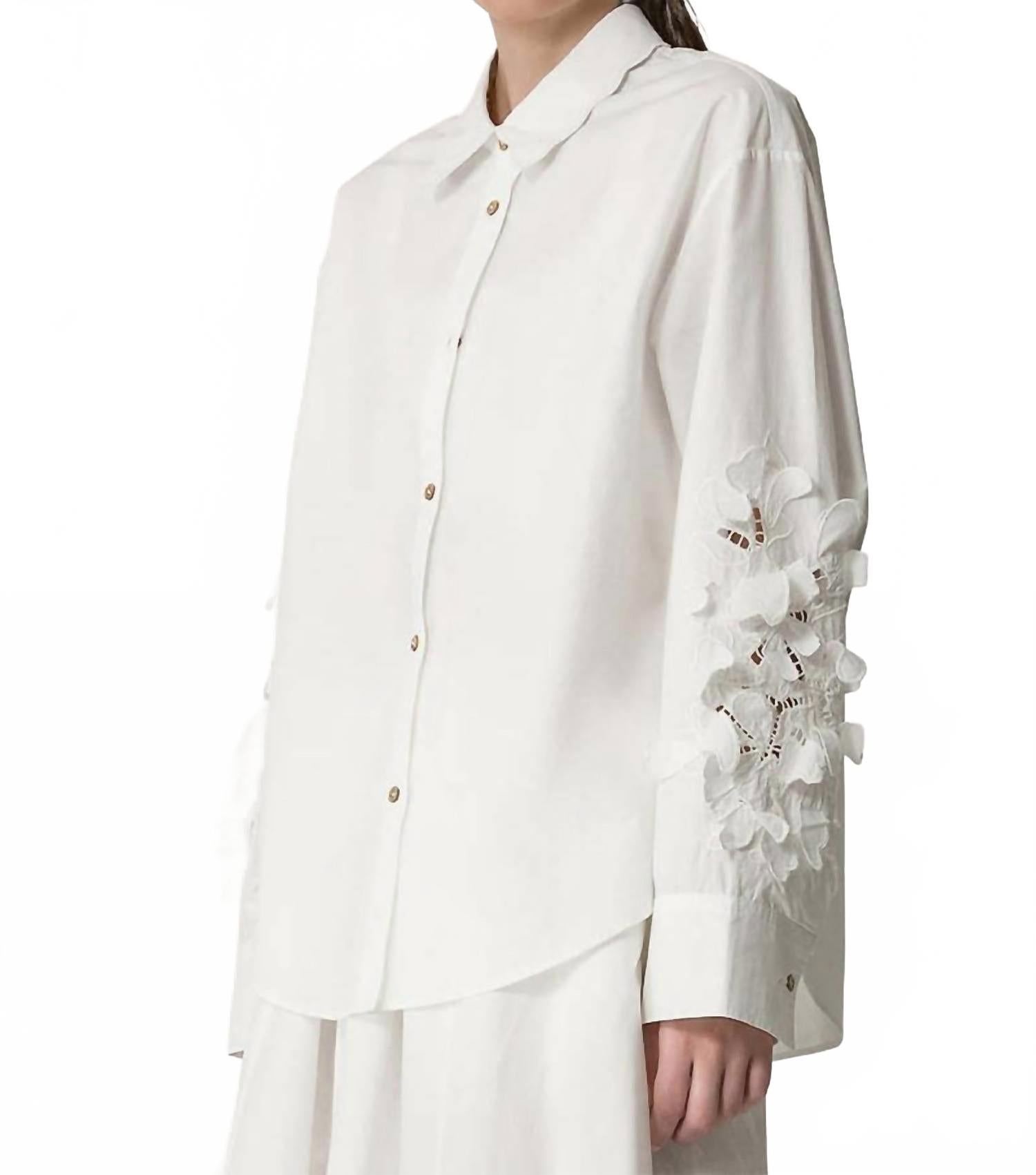 "en Fleur" Вышитая хлопковая поплиновая рубашка в цвете Bianco Forte forte, Bianco
"en Fleur" Вышитая хлопковая поплиновая рубашка в цвете Bianco Forte forte, Bianco