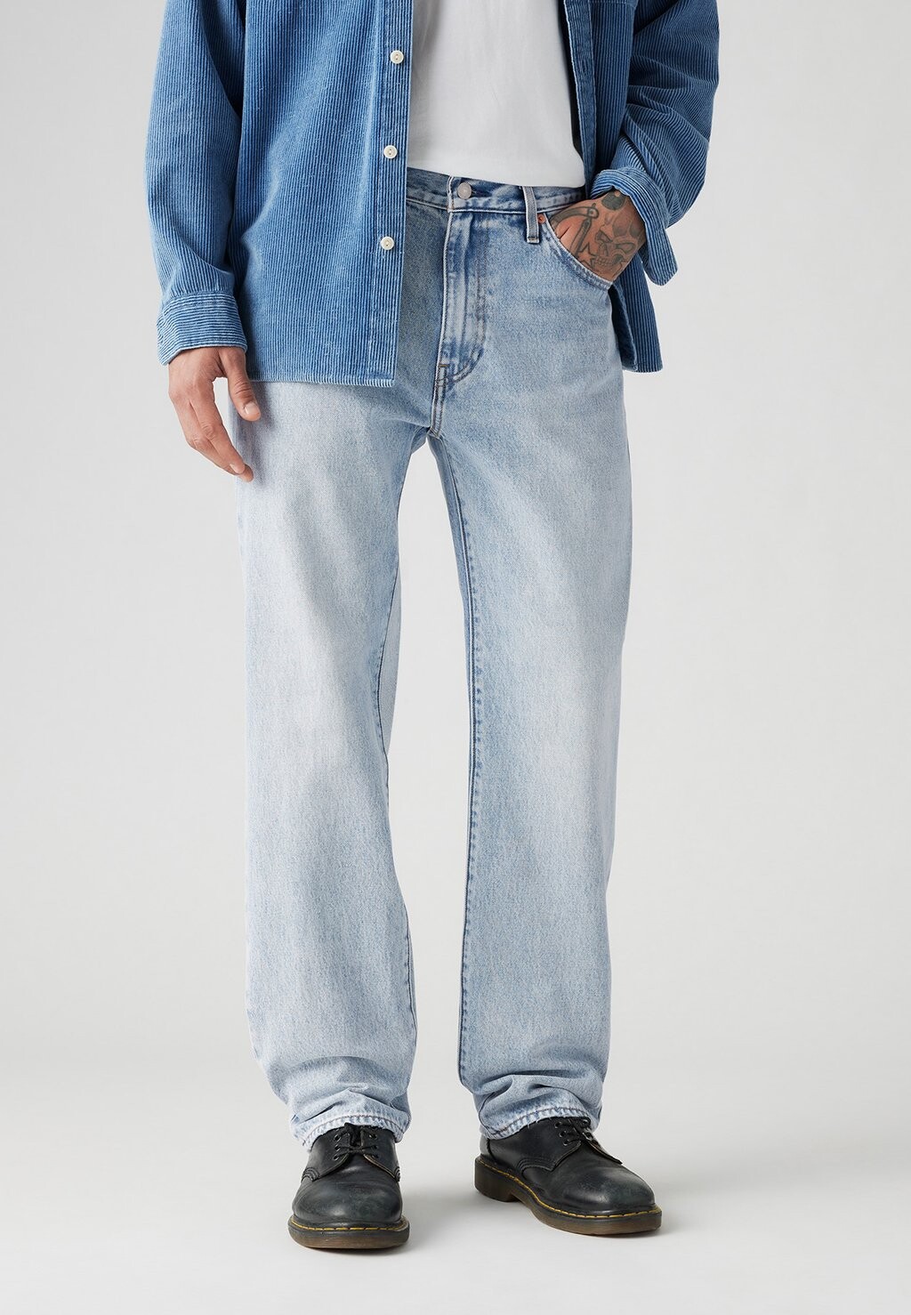 Прямые джинсы 555™ RELAXED STRAIGHT Levi's, светло-голубой 
Прямые джинсы 555™ RELAXED STRAIGHT Levi's, светло-голубой