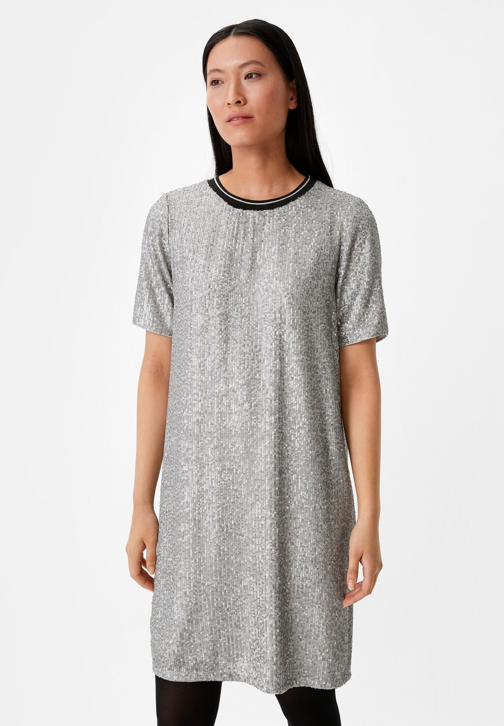 Коктейльное/праздничное платье KURZES -MIT PAILLETTEN comma casual identity, серебристого цвета
Коктейльное/праздничное платье KURZES -MIT PAILLETTEN comma casual identity, серебристого цвета