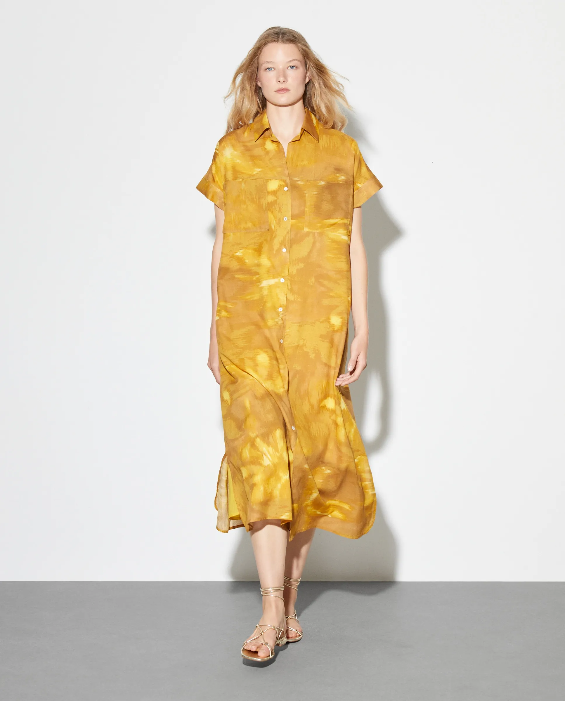 Женское миди-платье с коротким рукавом в принт Woman El Corte Inglés, желтый
Женское миди-платье с коротким рукавом в принт Woman El Corte Inglés, желтый