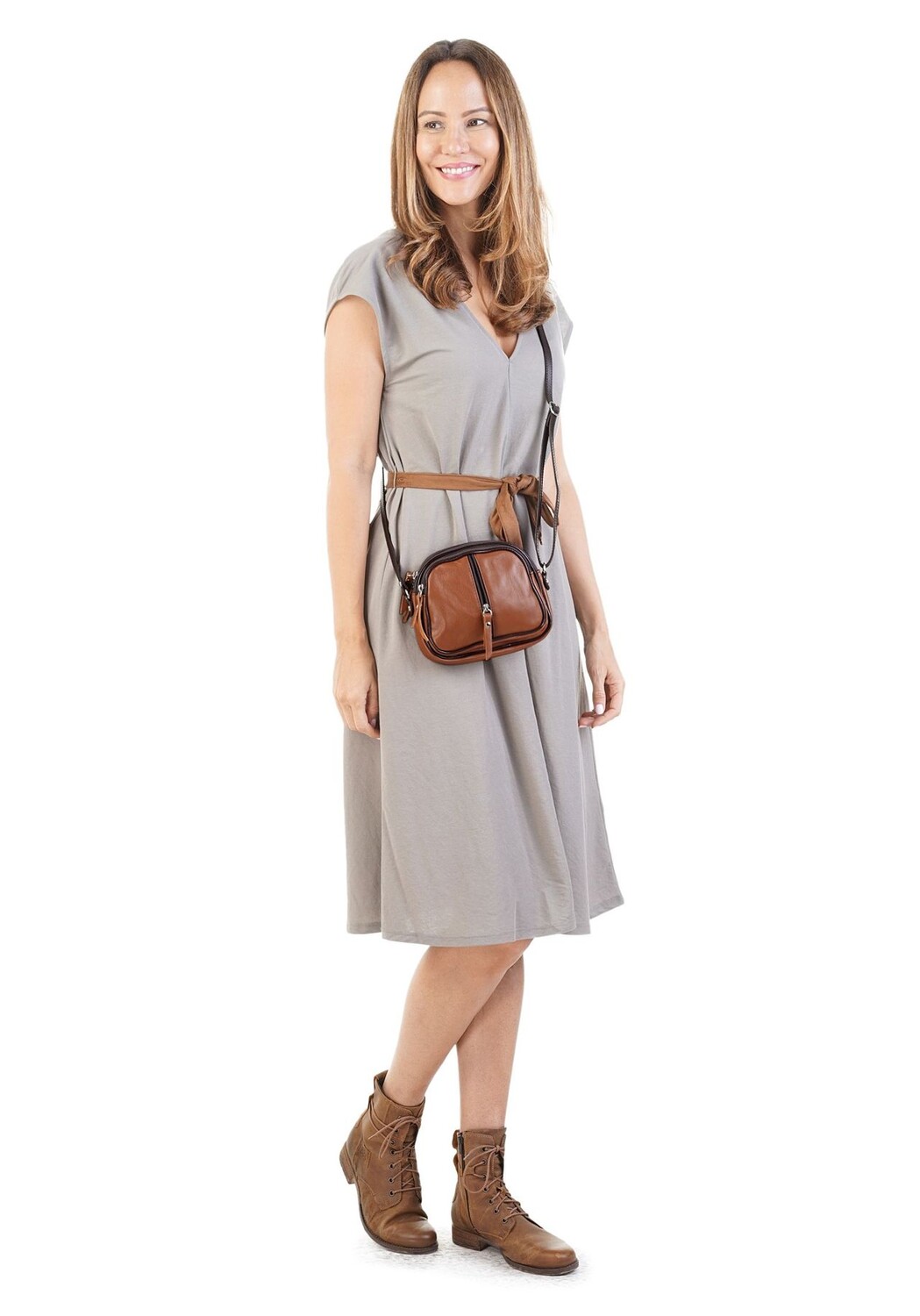 Сумка через плечо, натуральная кожа, производство Италия Cluty, цвет Cognac
Сумка через плечо, натуральная кожа, производство Италия Cluty, цвет Cognac