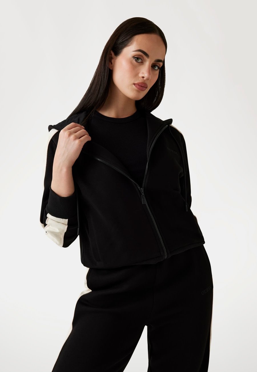 Толстовка Guess Zip-up sweatshirt, Schwarz/Black
Толстовка Guess Zip-up sweatshirt, Schwarz/Black
