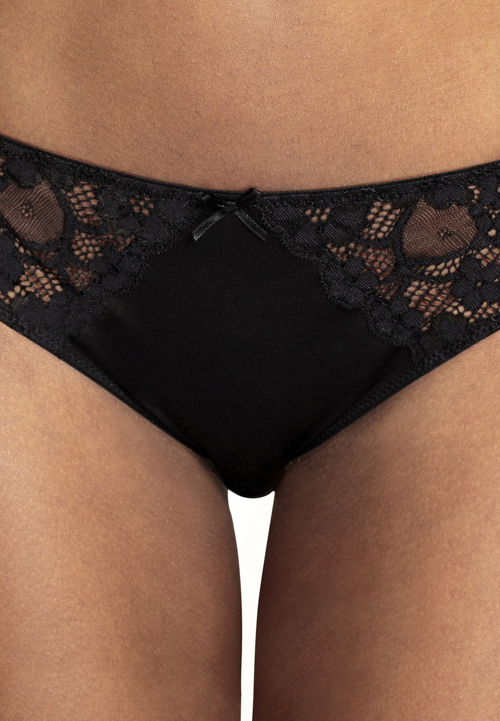 Трусы 3 PACK LASCANA, белый
Трусы 3 PACK LASCANA, белый