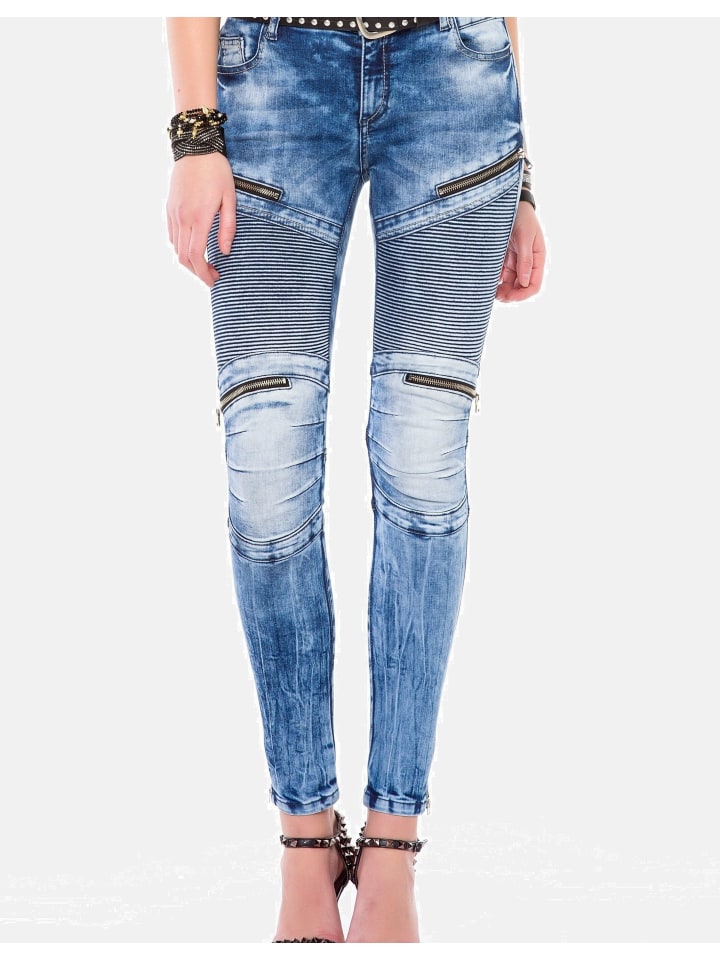 Джинсы синего цвета Cipo & Baxx
Джинсы синего цвета Cipo & Baxx