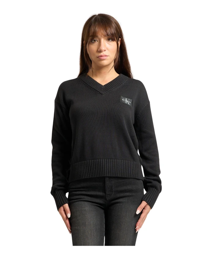 Черный пуловер с V-образным вырезом и эмблемой, ребристая отделка. Calvin Klein, черный
Черный пуловер с V-образным вырезом и эмблемой, ребристая отделка. Calvin Klein, черный