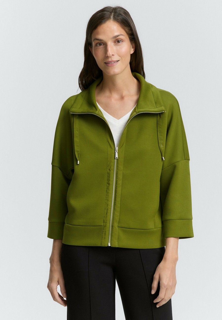 Толстовка TOM TAILOR BOXY FIT, Deep Ivy Green/Green
Толстовка TOM TAILOR BOXY FIT, Deep Ivy Green/Green