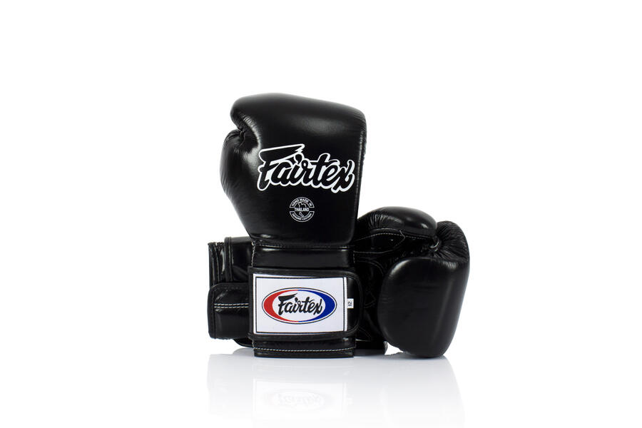 Боксерские перчатки Fairtex BGV9 Heavy Hitter's в мексиканском стиле, черные, 14 унций
Боксерские перчатки Fairtex BGV9 Heavy Hitter's в мексиканском стиле, черные, 14 унций