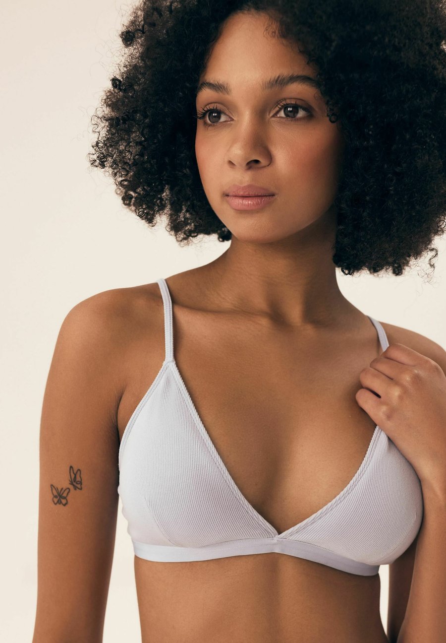 Бюстгальтер Henderson NASHWA, Light Blue
Бюстгальтер Henderson NASHWA, Light Blue