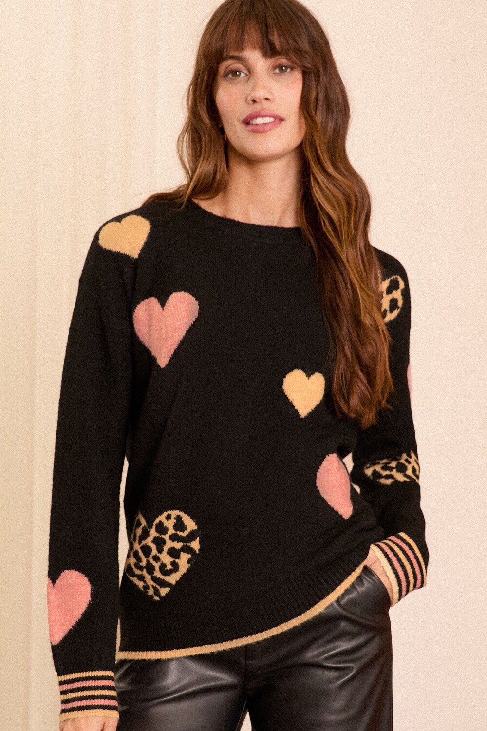 Уютный удлиненный джемпер с круглым вырезом Love & Roses, черный
Уютный удлиненный джемпер с круглым вырезом Love & Roses, черный