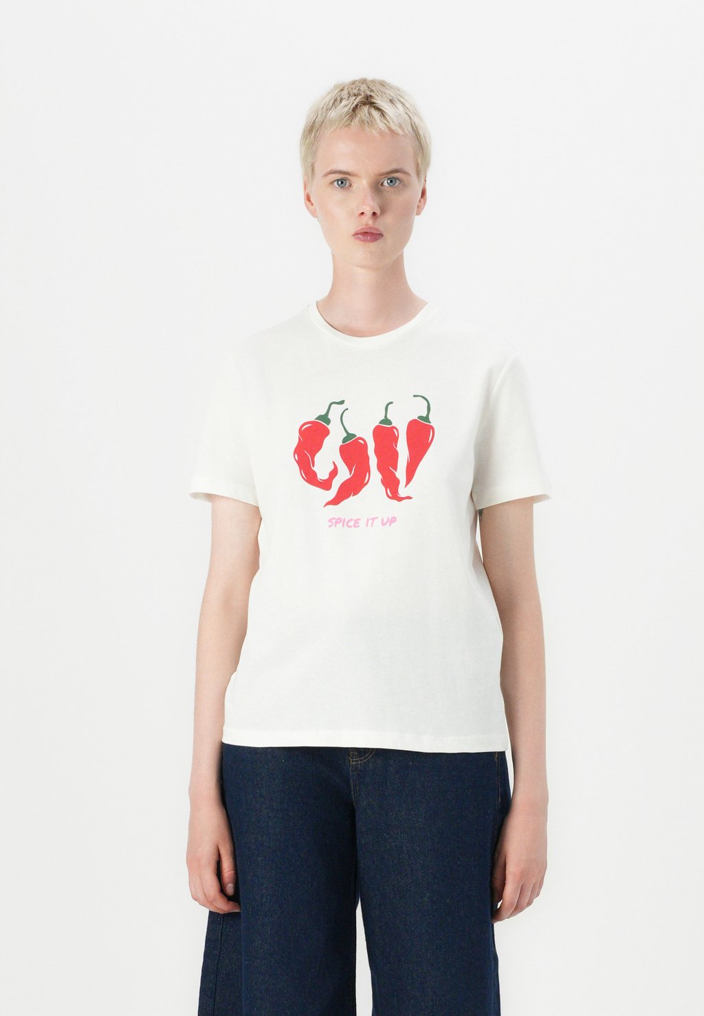 Футболка с принтом ONLKATTY TEE ONLY, кремовый
Футболка с принтом ONLKATTY TEE ONLY, кремовый