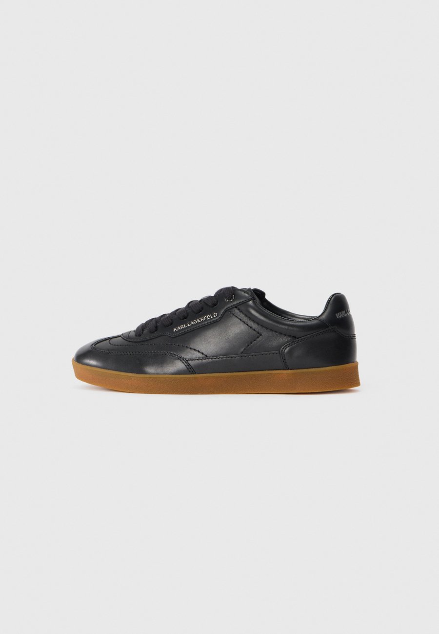 Кроссовки KARL LAGERFELD KANDIDATE, Black
Кроссовки KARL LAGERFELD KANDIDATE, Black