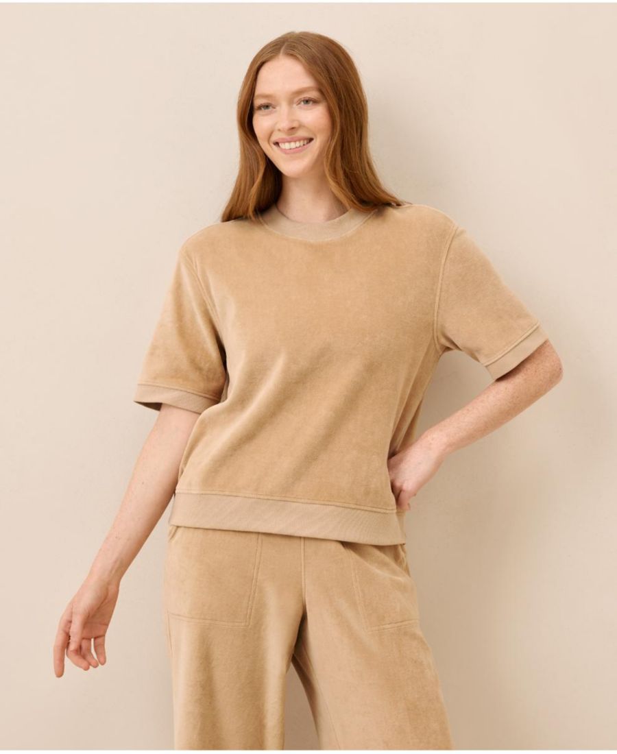 Женская футболка из органического хлопкового велюра Pact, Sesame
Женская футболка из органического хлопкового велюра Pact, Sesame