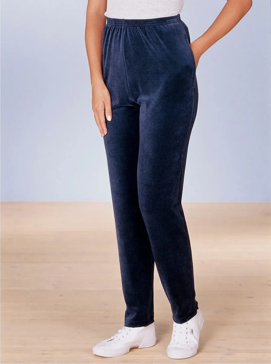 Классические базовые брюки Nicki Classic Basics, цвет морской волны
Классические базовые брюки Nicki Classic Basics, цвет морской волны