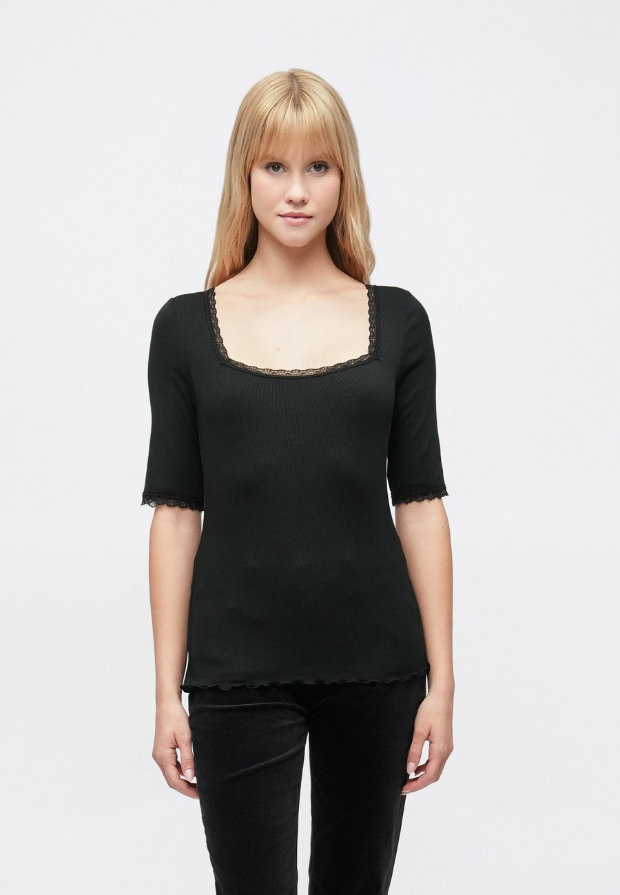 Футболка GAP Basic T-shirt, Black, Черный, Футболка GAP Basic T-shirt, Black
Футболка GAP Basic T-shirt, Black, Черный, Футболка GAP Basic T-shirt, Black