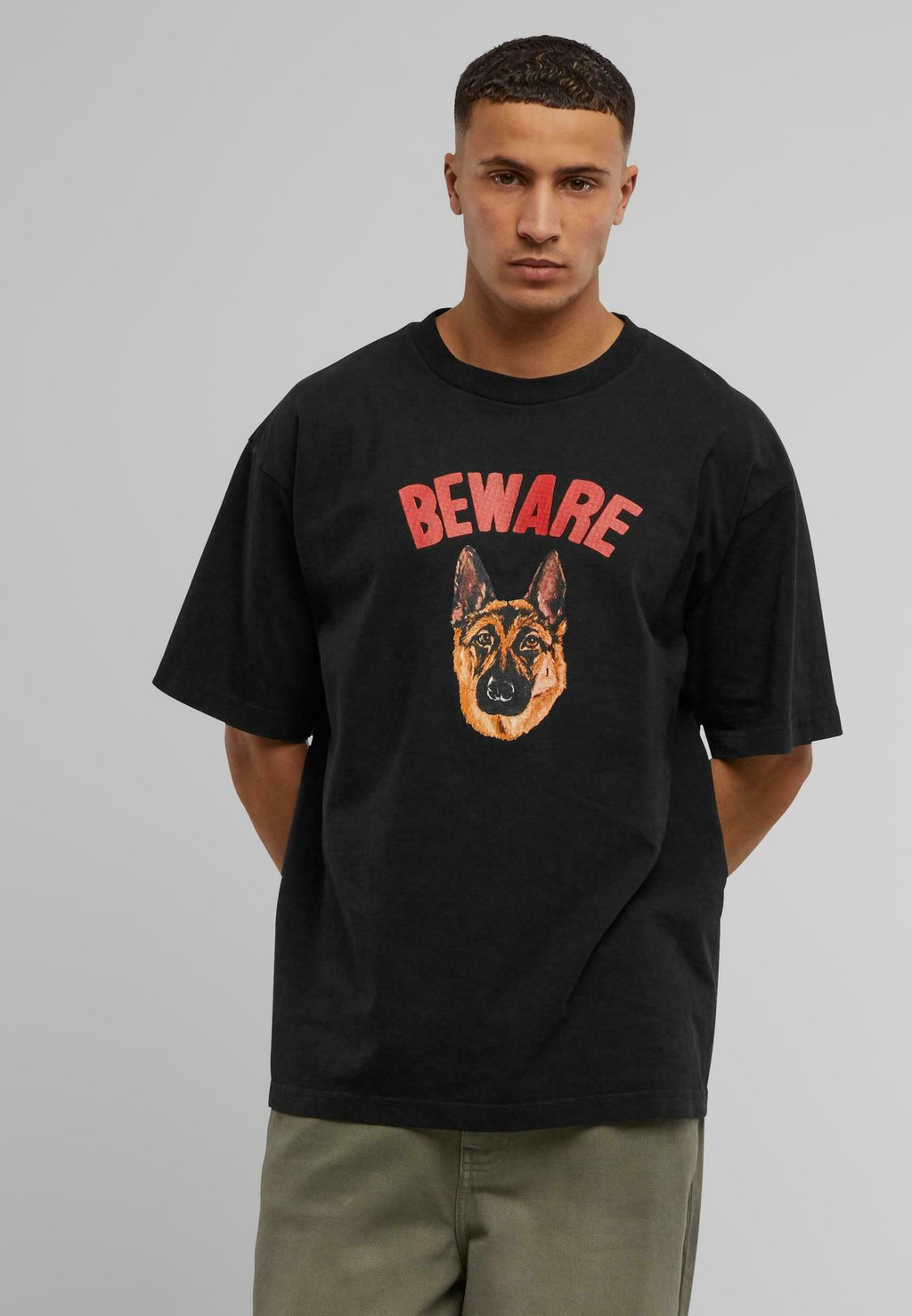 Футболка с принтом BEWARE SIGN Market, черный
Футболка с принтом BEWARE SIGN Market, черный