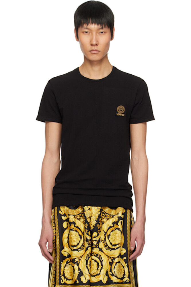 Упаковка из двух черных футболок с изображением Медузы Versace Underwear
Упаковка из двух черных футболок с изображением Медузы Versace Underwear