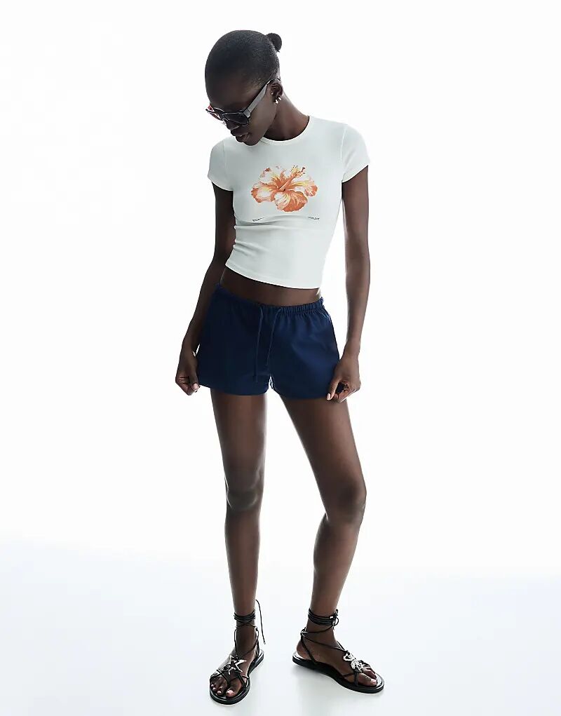 Футболка Bershka с коротким рукавом и принтом белого цвета
Футболка Bershka с коротким рукавом и принтом белого цвета