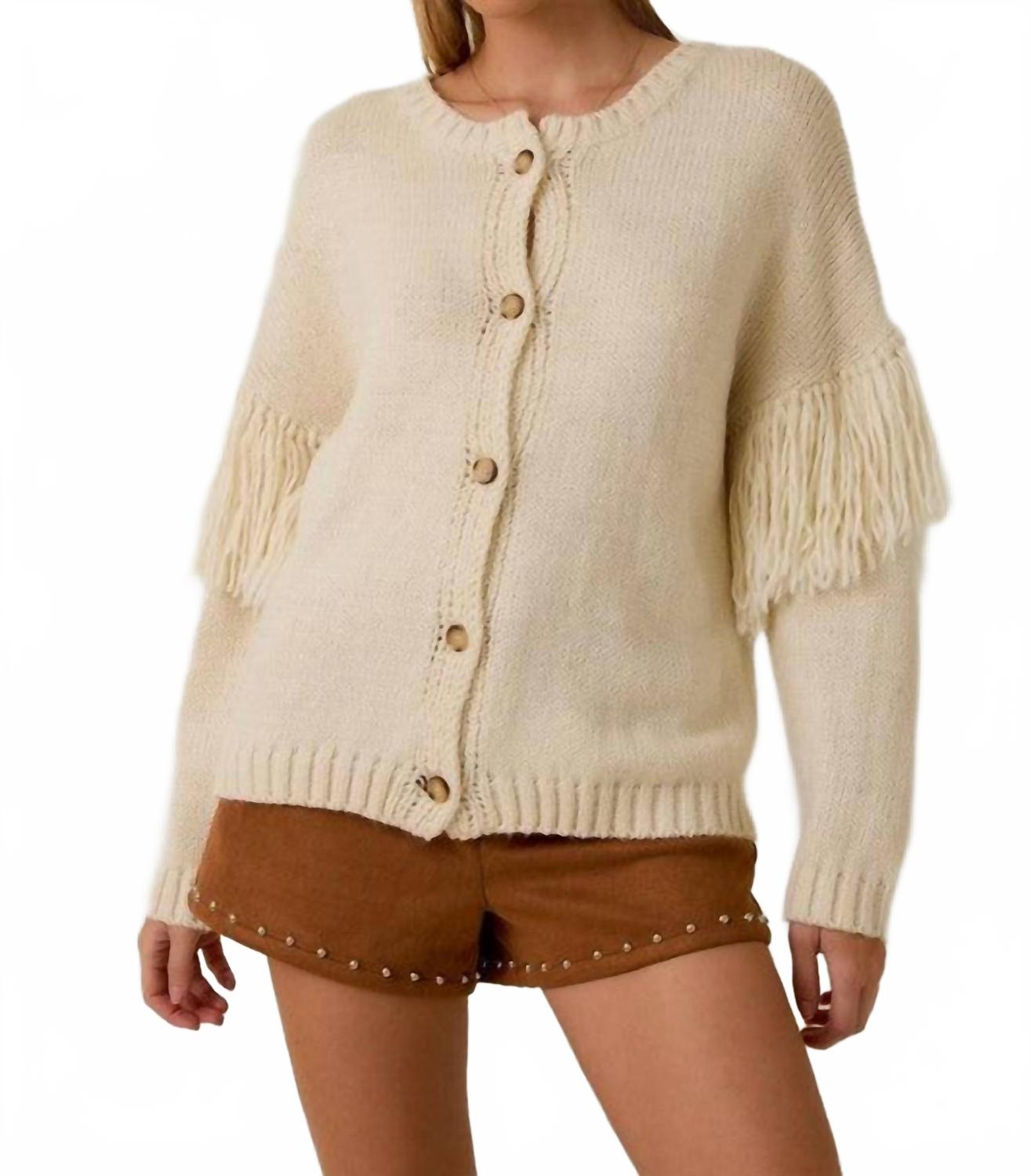 Sunday Edition Кардиган с круглым вырезом, длинными рукавами и бахромой, бежевый цвет
Sunday Edition Кардиган с круглым вырезом, длинными рукавами и бахромой, бежевый цвет