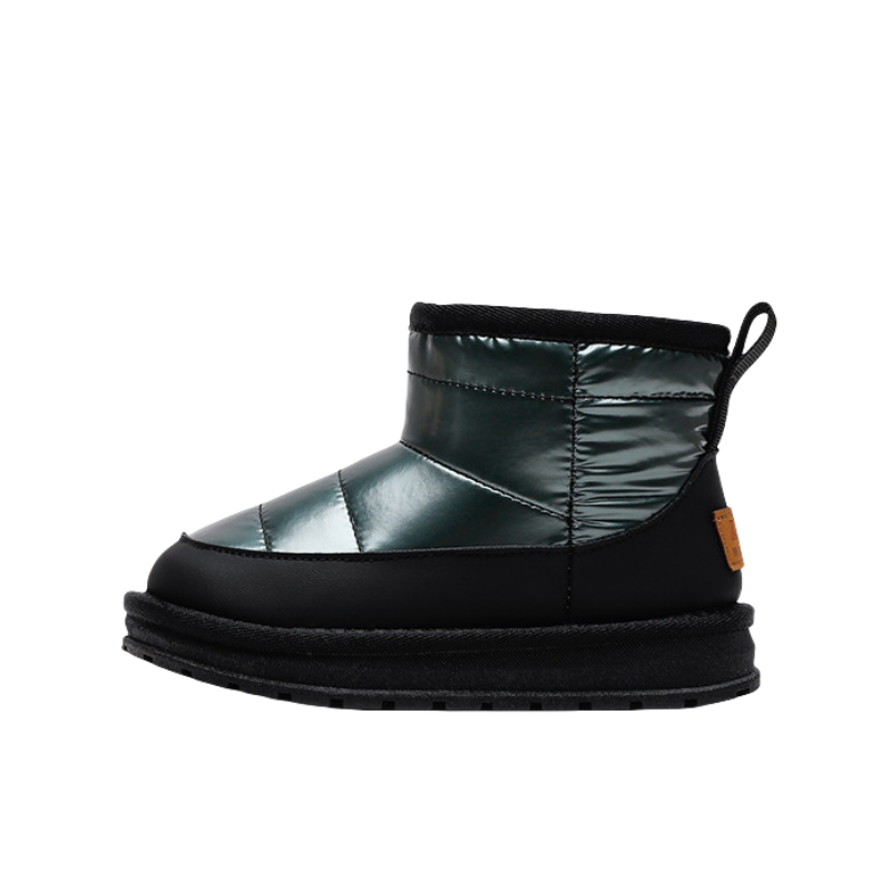 Прочные теплые детские ботинки для детей WARRIOR, черный
Прочные теплые детские ботинки для детей WARRIOR, черный