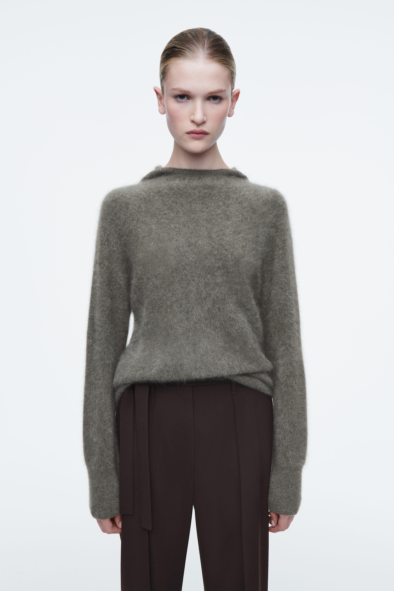 Толстовка с капюшоном из матового кашемира COS, цвет Zielonoszary
Толстовка с капюшоном из матового кашемира COS, цвет Zielonoszary