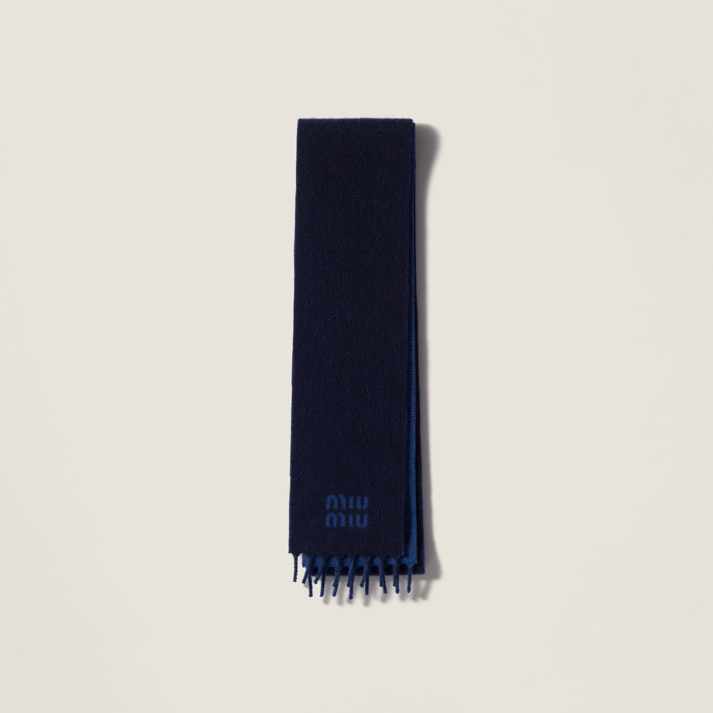 Кашемировый шарф MIU MIU, синий
Кашемировый шарф MIU MIU, синий