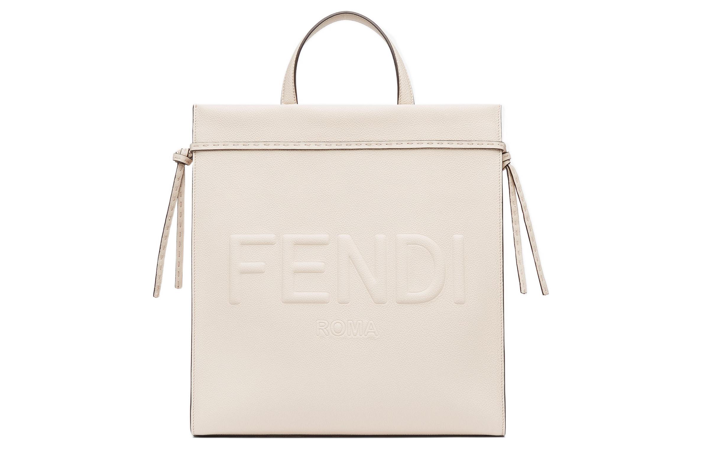 Кожаная наплечная сумка, кросс-боди, среднего размера мужская бежевая FENDI
Кожаная наплечная сумка, кросс-боди, среднего размера мужская бежевая FENDI