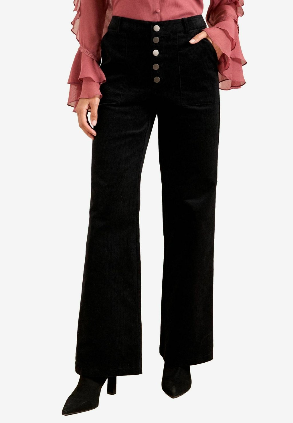 Брюки REGULAR FIT - WIDE Love & Roses, черный 
Брюки REGULAR FIT - WIDE Love & Roses, черный