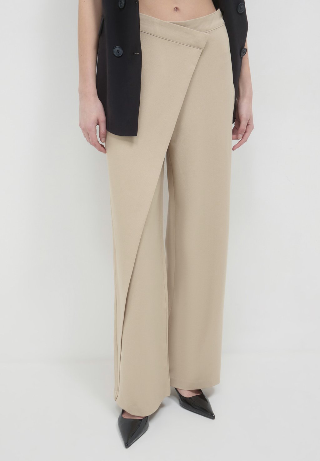 Брюки Calliope, песочный
Брюки Calliope, песочный