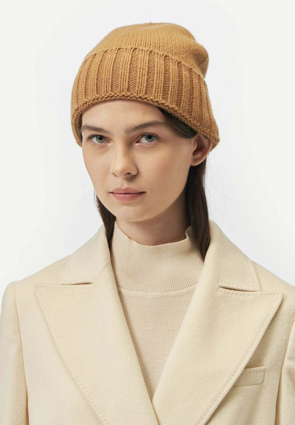 Шапка UNISEX GOBI Cashmere, светло-коричневый
Шапка UNISEX GOBI Cashmere, светло-коричневый