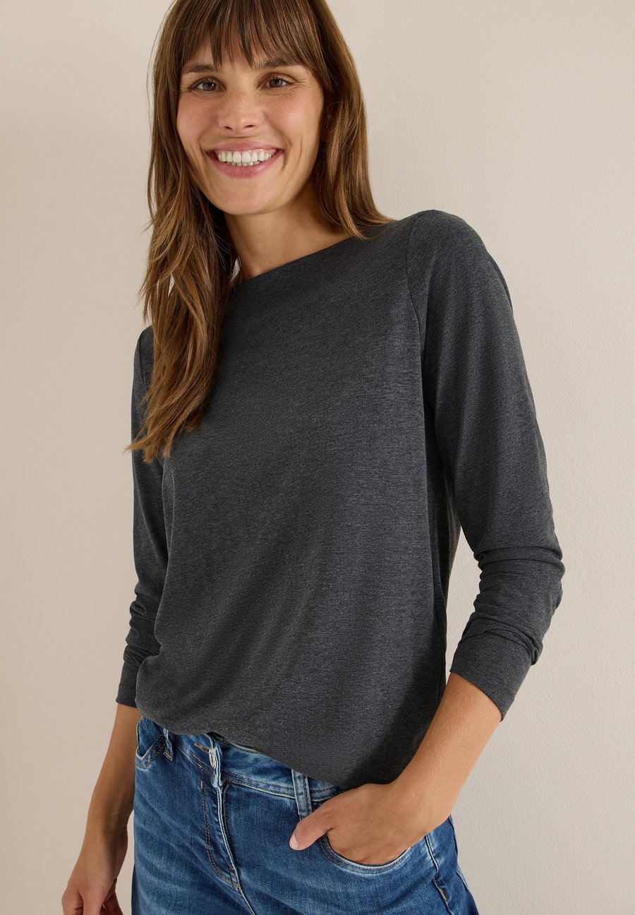 Топ Cecil Long sleeved top, Schwarz/Mottled Black
Топ Cecil Long sleeved top, Schwarz/Mottled Black