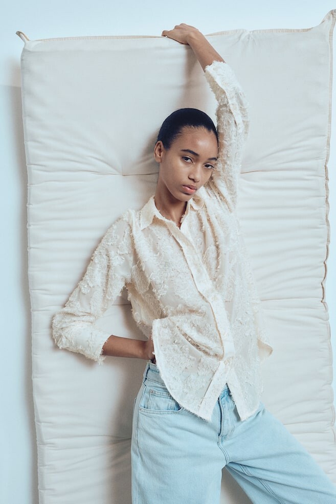 Блузка из структурированной ткани H&M, белый 
Блузка из структурированной ткани H&M, белый