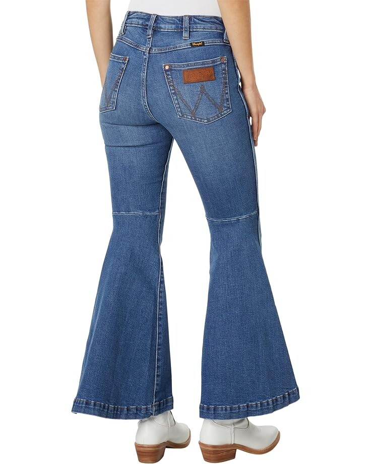 Джинсы Wrangler Retro Premium Green Jeans Trumpet Flare in Ginny, цвет Ginny
Джинсы Wrangler Retro Premium Green Jeans Trumpet Flare in Ginny, цвет Ginny