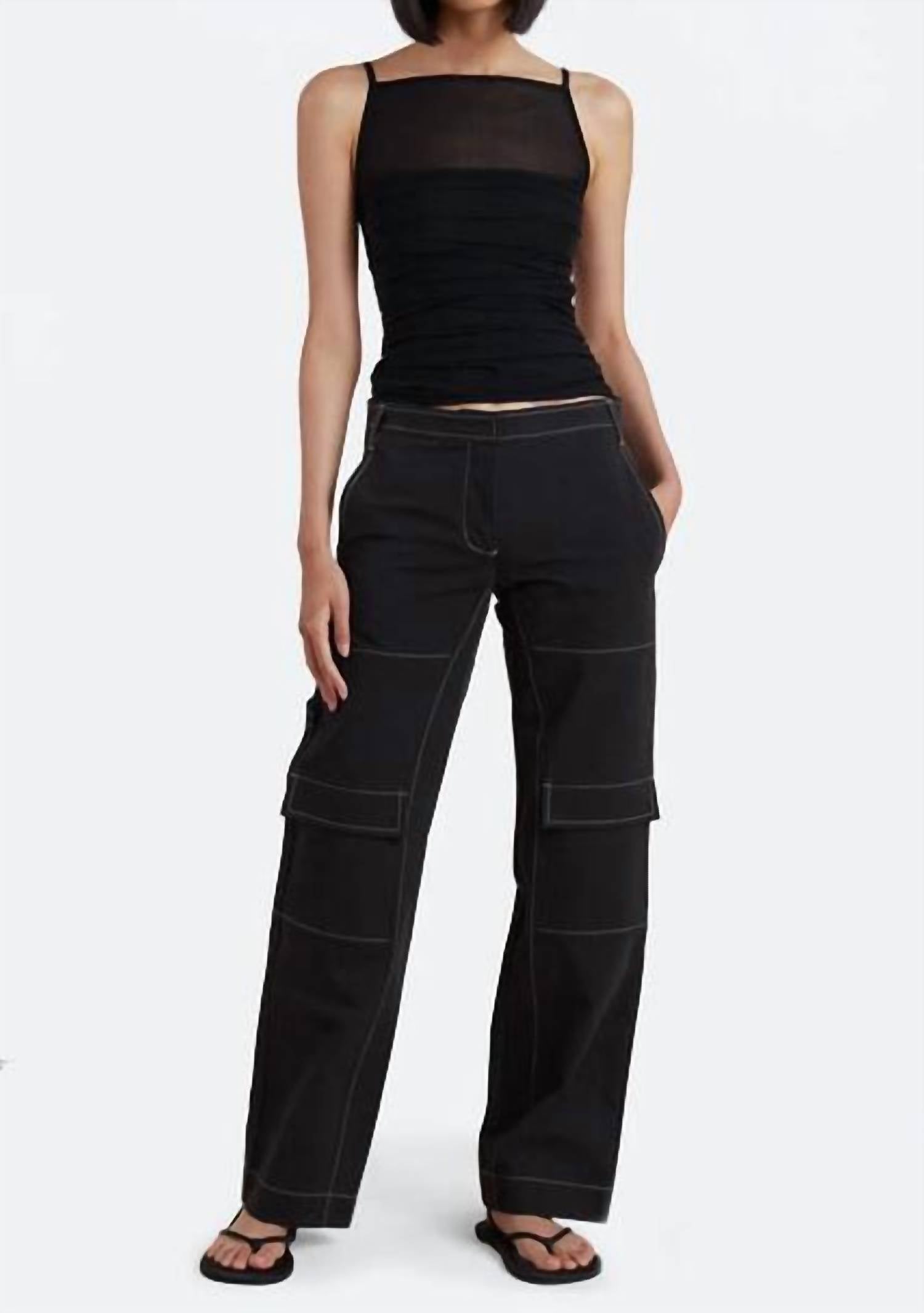 Топ без рукавов Riri черного цвета BEC + BRIDGE
Топ без рукавов Riri черного цвета BEC + BRIDGE