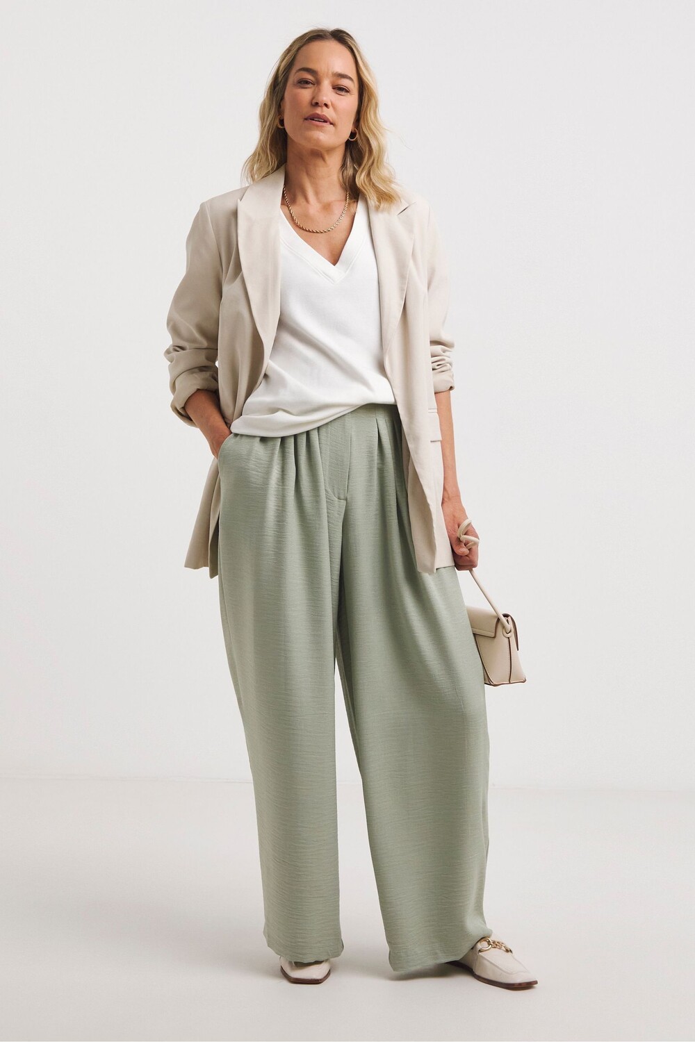 Широкие брюки с узором «ёлочка» Jd Williams, зеленый
Широкие брюки с узором «ёлочка» Jd Williams, зеленый