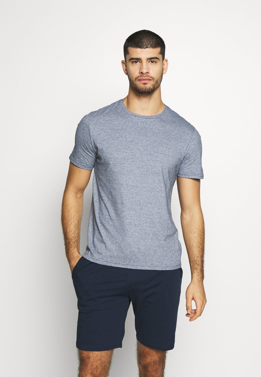 Комплект ночного белья Pier One, цвет dark blue
Комплект ночного белья Pier One, цвет dark blue