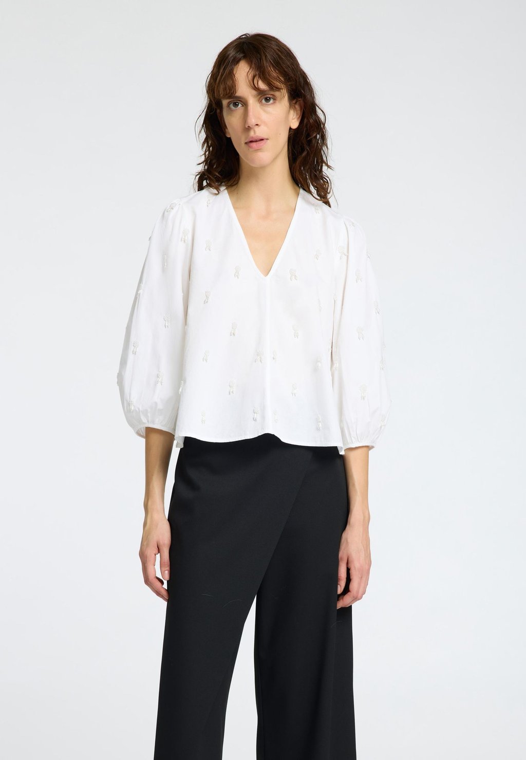 Блуза SLFGALIA Selected Femme, белый
Блуза SLFGALIA Selected Femme, белый