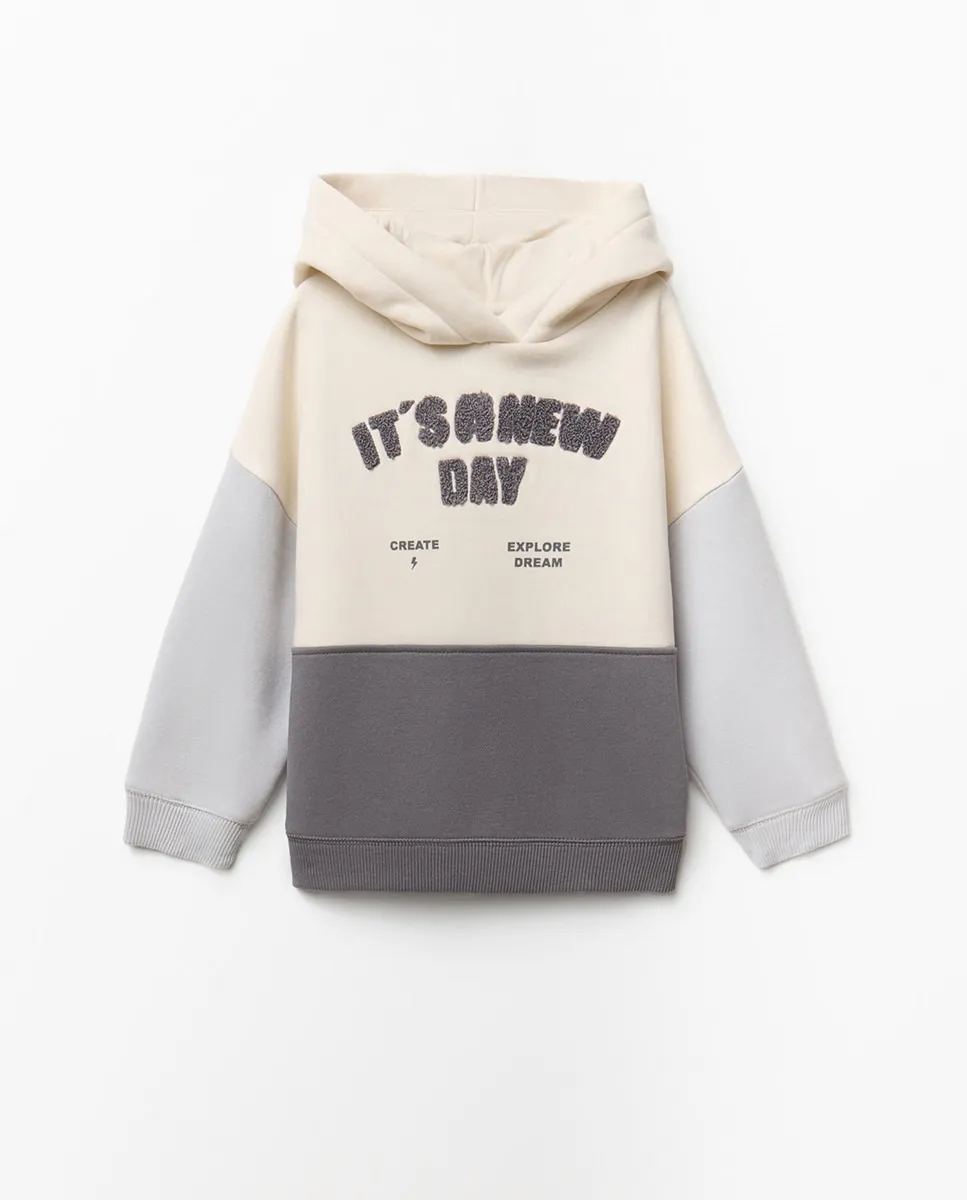 Толстовка из полотенца трехцветная Sfera
Толстовка из полотенца трехцветная Sfera