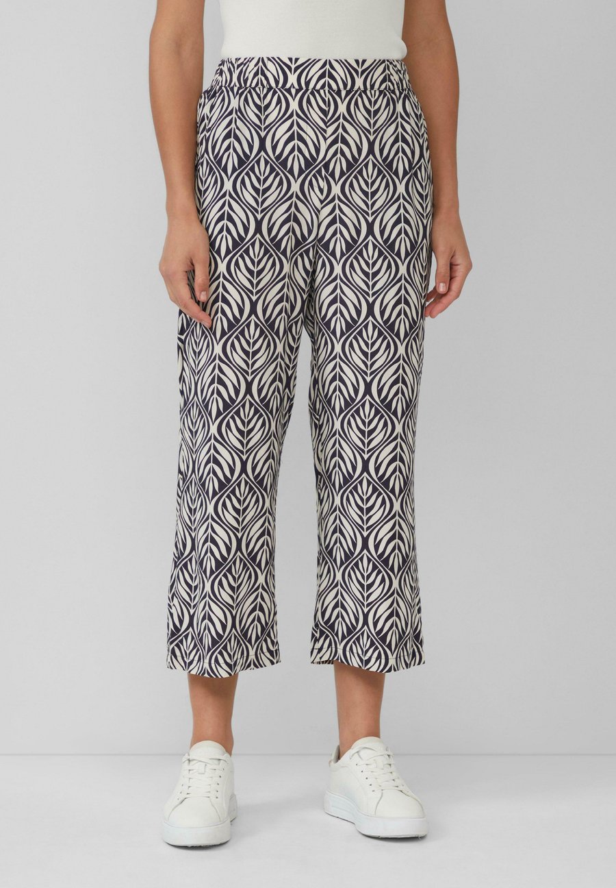 Брюки s.Oliver BLACK LABEL CULOTTE AUS IM COMFORT FIT, Navy/Dark Blue
Брюки s.Oliver BLACK LABEL CULOTTE AUS IM COMFORT FIT, Navy/Dark Blue