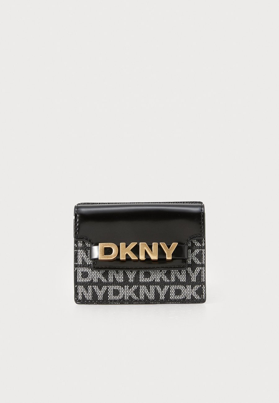 Кошелек DKNY AVRIL CARD CASE, Black
Кошелек DKNY AVRIL CARD CASE, Black