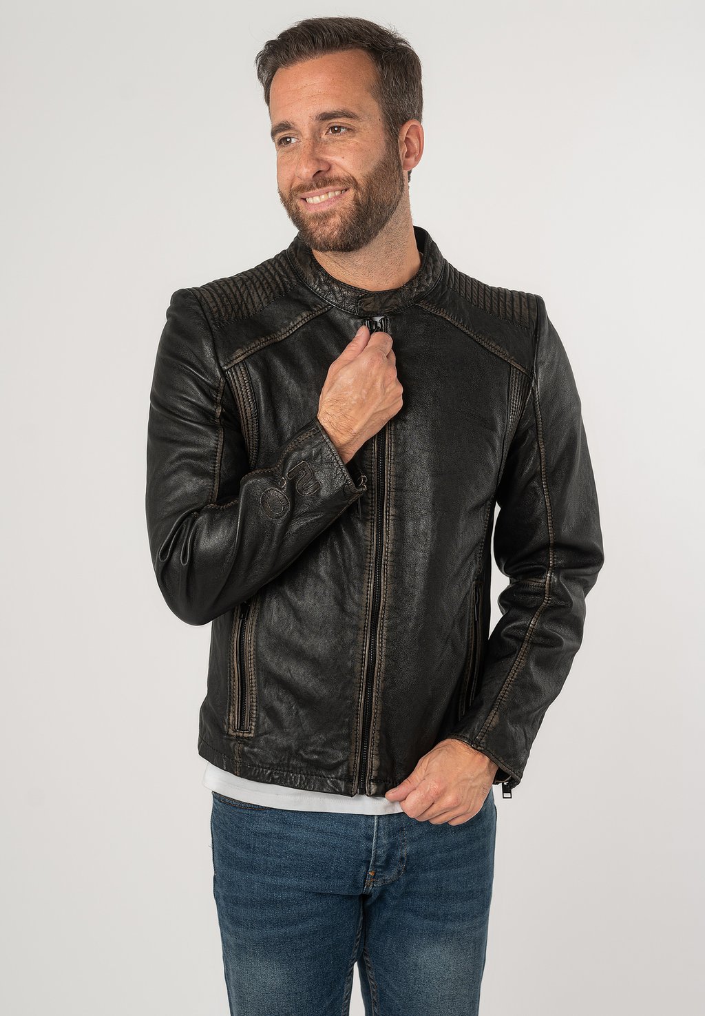 Кожаная куртка 2.0 by Mauritius, черный
Кожаная куртка 2.0 by Mauritius, черный