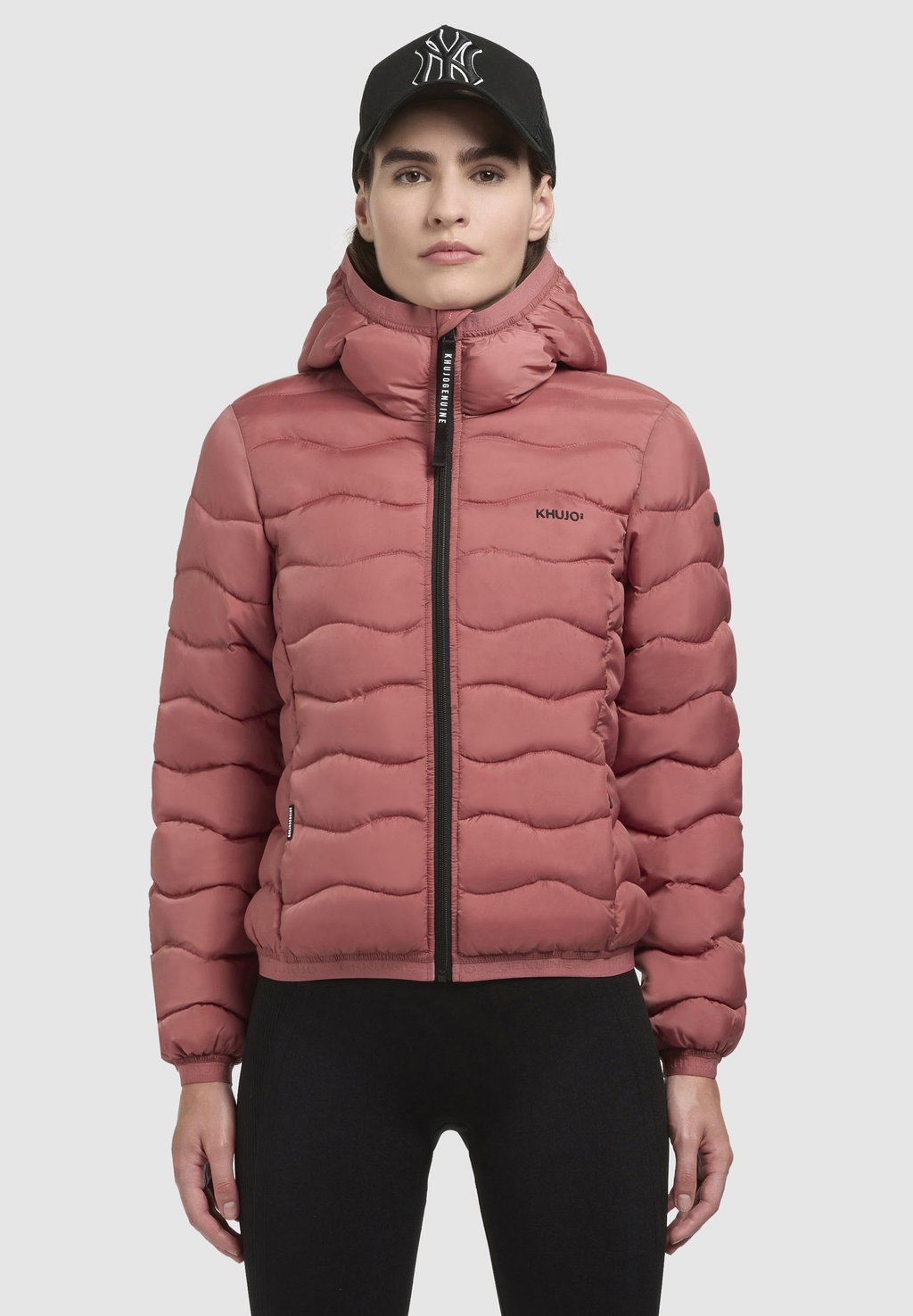 Легкая куртка NARGO khujo, красный 
Легкая куртка NARGO khujo, красный