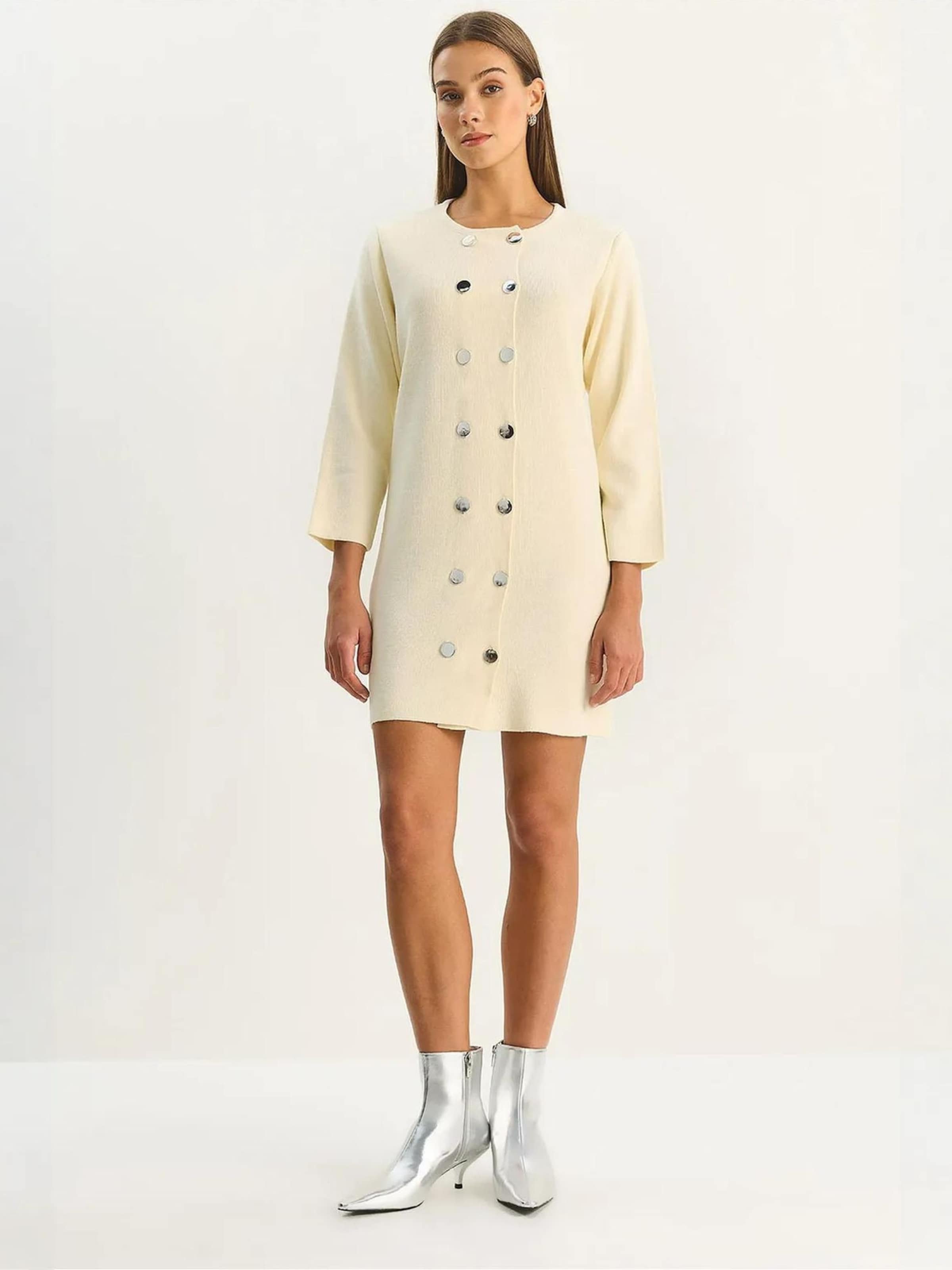 Bianco Lucci Вязаное платье в цвете Natural White
Bianco Lucci Вязаное платье в цвете Natural White